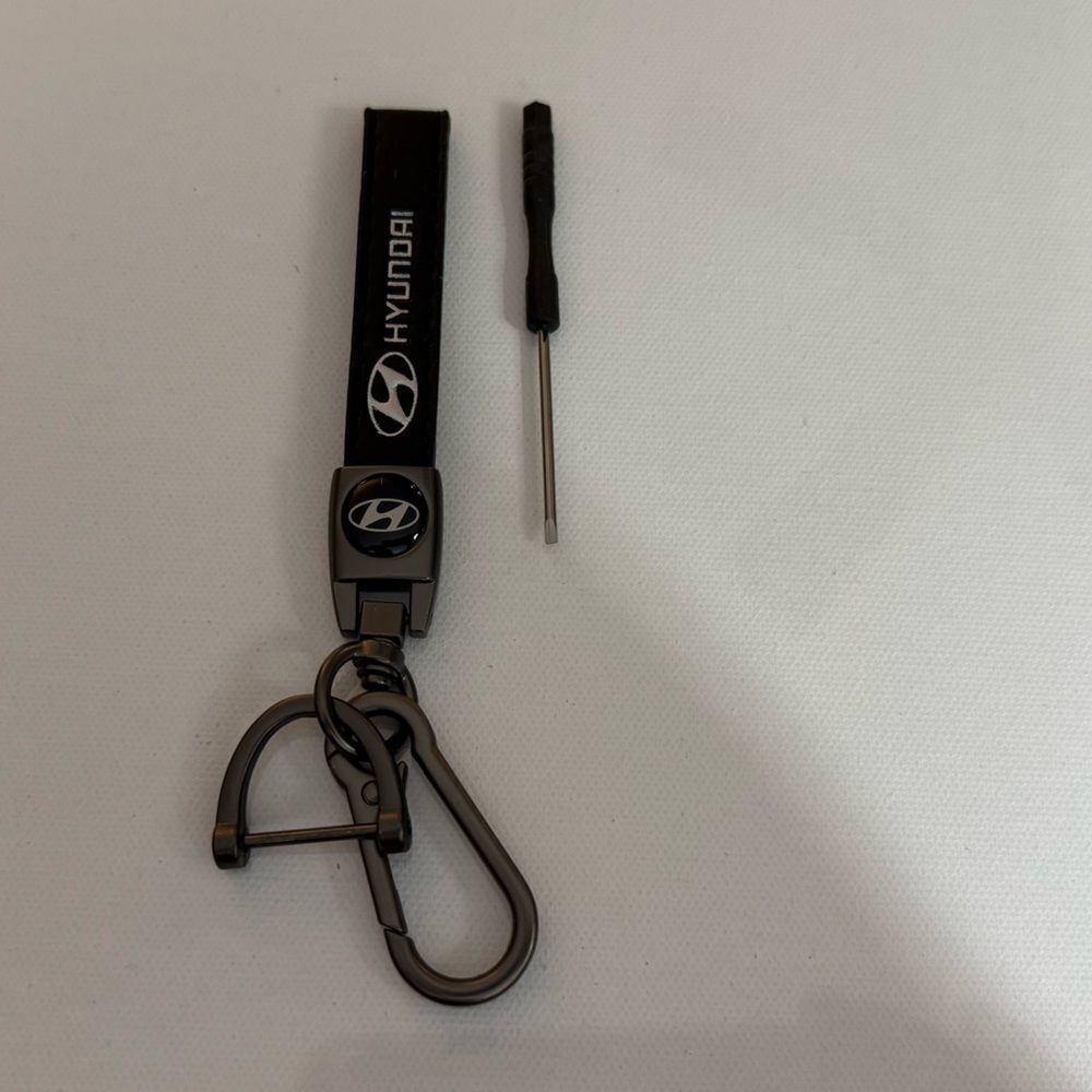 Hyundai Key Fob Keychain in Black Leather NWT